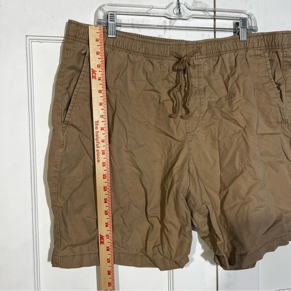 GAP Khaki Easy Shorts 9 inch Drop Size XL - Picture 4 of 7